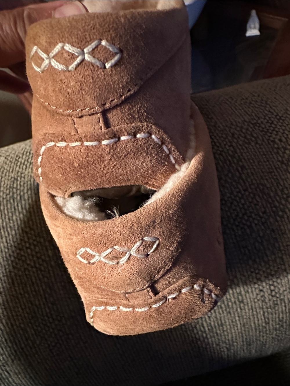 UGG Womens Chestnut/Tan Suede Shearling-Lined Moccasin Slippers - Picture 2 of 4